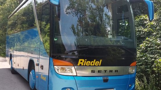 Bus - Riedel KG Busreisen & Taxi aus Langenau