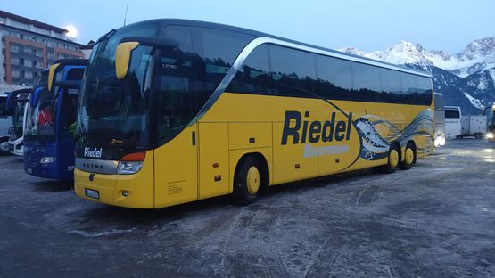 Bus - Riedel KG Busreisen & Taxi aus Langenau